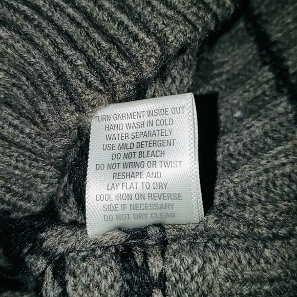 EUC Dress Barn Knit Snowflake Turtleneck Sweater | Grey | XLP - Picture 8 of 10